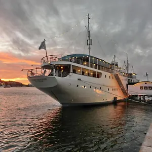 Maelardrottningen Yacht Suécia